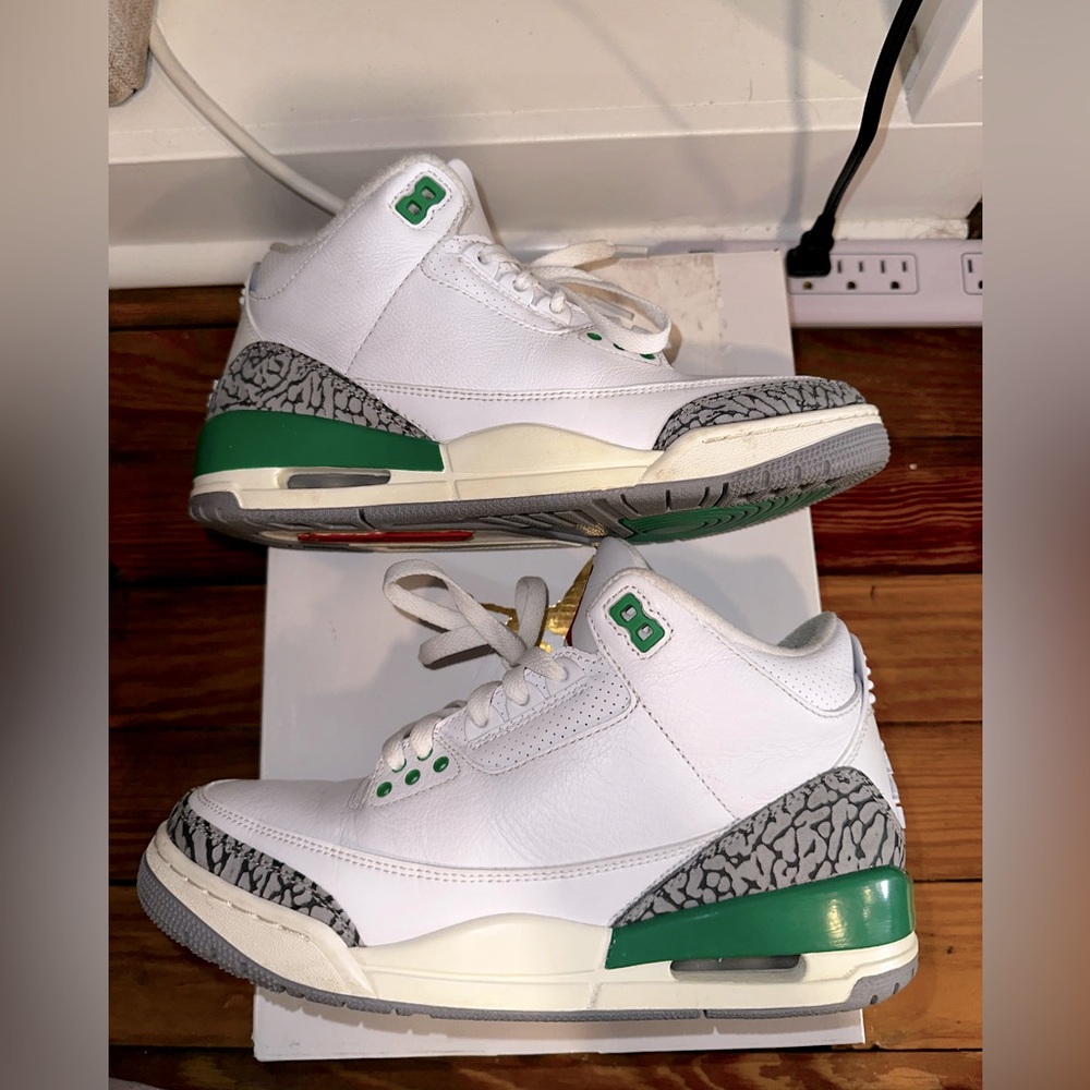 Womens Air Jordan 3 Retro | Lucky green | size 8.5 | 7 Y | Sneakers | Shoes